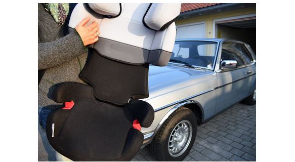 Kinder im Oldtimer sichern