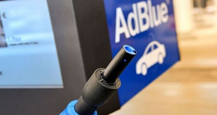 TOTAL-AdBlue.jpg