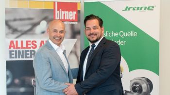 birner-exklusiv-bei-birner-turbolader-von-jrone-franzlettner-dirkkoenig-handshake-1.jpg