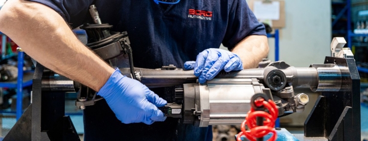 borg-automotive-reman-mehr-als-300-neue-produktnummern-fur-elektrifizierte-fahrzeuge-in-der-entwicklung-remanufacturing-of-electric-steering-rack-1.jpg