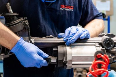 borg-automotive-reman-mehr-als-300-neue-produktnummern-fur-elektrifizierte-fahrzeuge-in-der-entwicklung-remanufacturing-of-electric-steering-rack-1.jpg