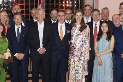 bosal-uber-100-jahre-bosal-technik-die-bewegt-ein-jahrhundert-innovation-partnerschaft-und-verantwortung-bosal-pm-1-25-100-jahre-bild-1-1.jpg