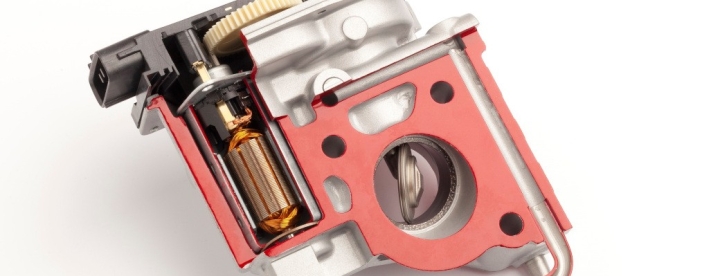 denso-abgasruckfuhrung-im-fokus-agr-systeme-als-schlussel-zur-nox-reduktion-den-de-25-11-2b-1.jpg