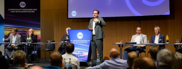 grs-fri-jahreshauptversammlung-inklusive-mitgliedertagung-zum-saisonstart-in-berlin-7-1.jpg
