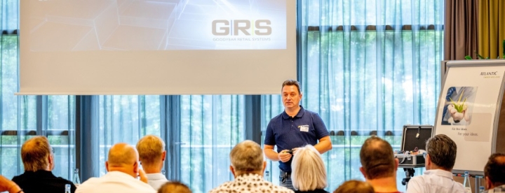 grs-roadshow-it-und-autoservice-geht-in-die-2-runde-grsroadshow1-1.jpg