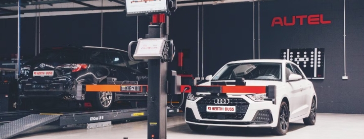 herthbuss-automatisiertes-adas-und-achsvermessungssystem-autel-ia1000-1.jpg