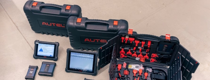 herthbuss-fortgeschrittene-ev-diagnose-mit-den-autel-tools-ms909ev-msultraev-dem-ev-diagnose-upgrade-kit-img-hub-021-02-autel-ev-diagnose-0204-0009-1.jpg