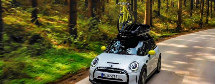 mini-cooper-se-dachtrager-travel-comfort-systems-mini-electri-origiginal-zubehor.jpg