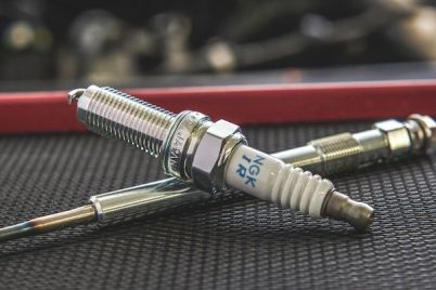 ngk-spark-plug-zucc88ndkerzen.jpg