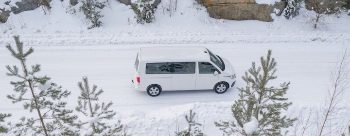 nokian-tyres-winterreifen-snowproof-seasonproof-van-schnee.jpg