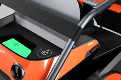 stellantis-circular-economy-second-life-batterien-von-sustainera-treiben-innovative-mobilitatslosungen-ausserhalb-des-automobilbereichs-an-1.jpg