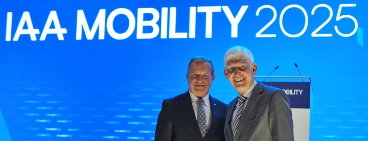 zdk-zur-iaa-mobility-messe-als-mutmacher-zdk-peckruhn-kraft-2025-iaa-1.jpg